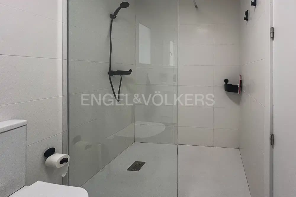 3 makuuhuone Asunto vuokrattavana paikassa Valencia kaupunki - 1 800 € (Ref: 9897736)