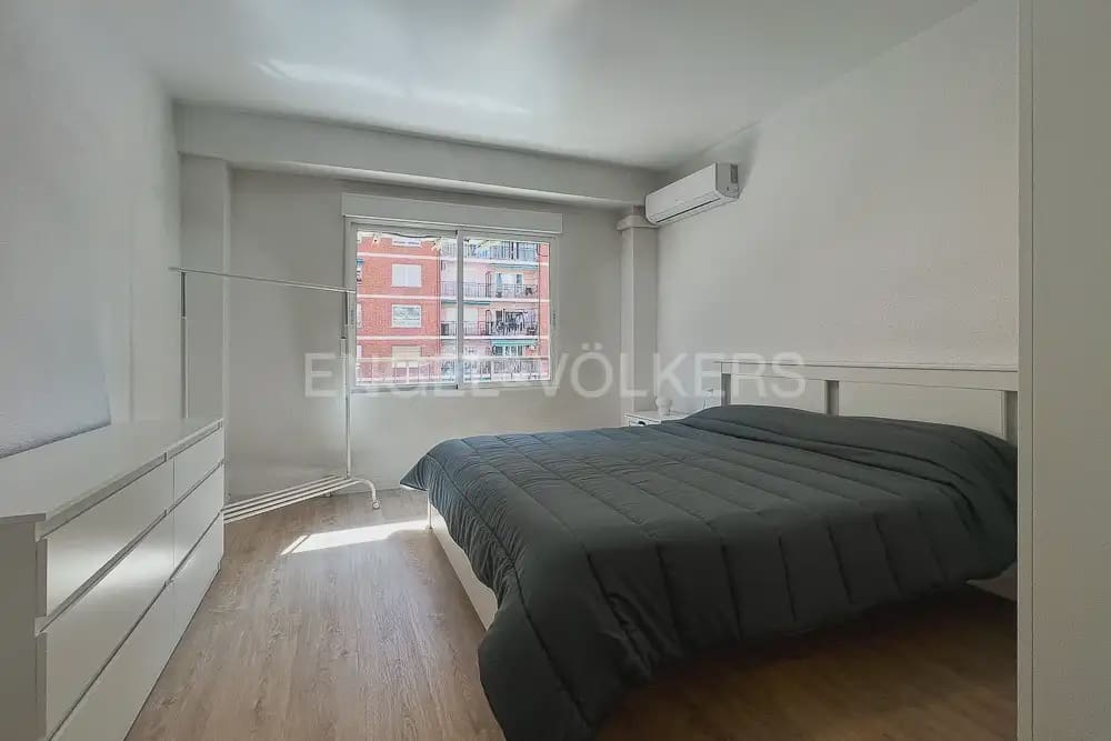 3 makuuhuone Asunto vuokrattavana paikassa Valencia kaupunki - 1 800 € (Ref: 9897736)