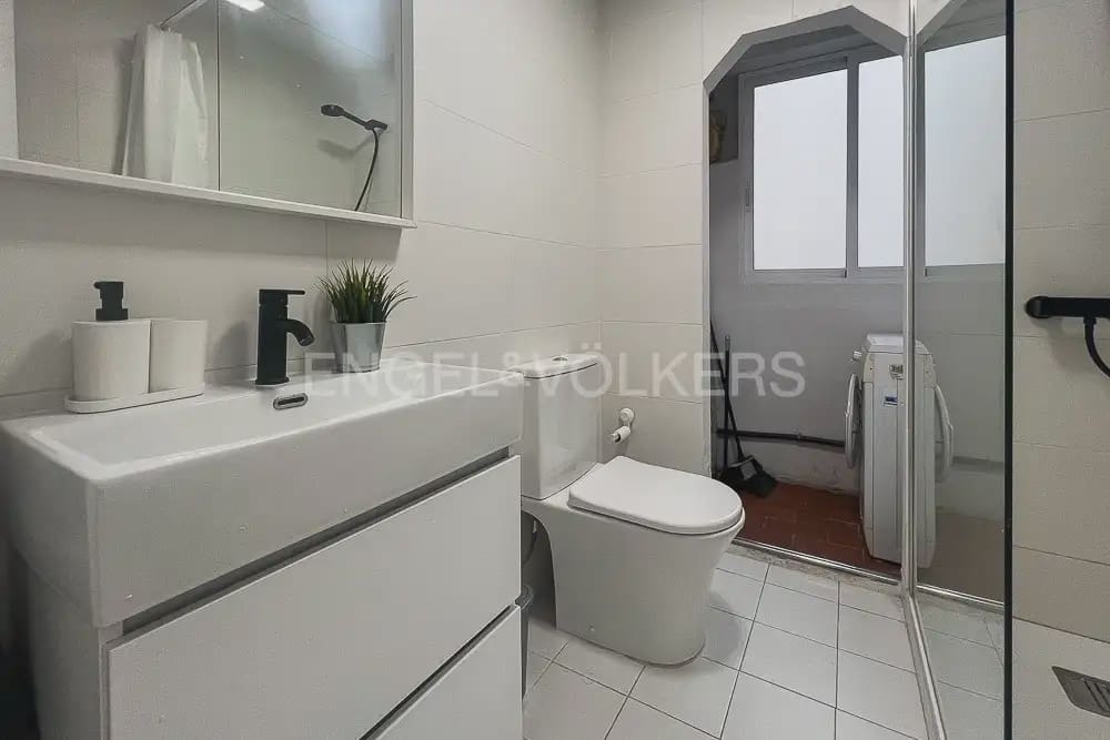3 makuuhuone Asunto vuokrattavana paikassa Valencia kaupunki - 1 800 € (Ref: 9897736)
