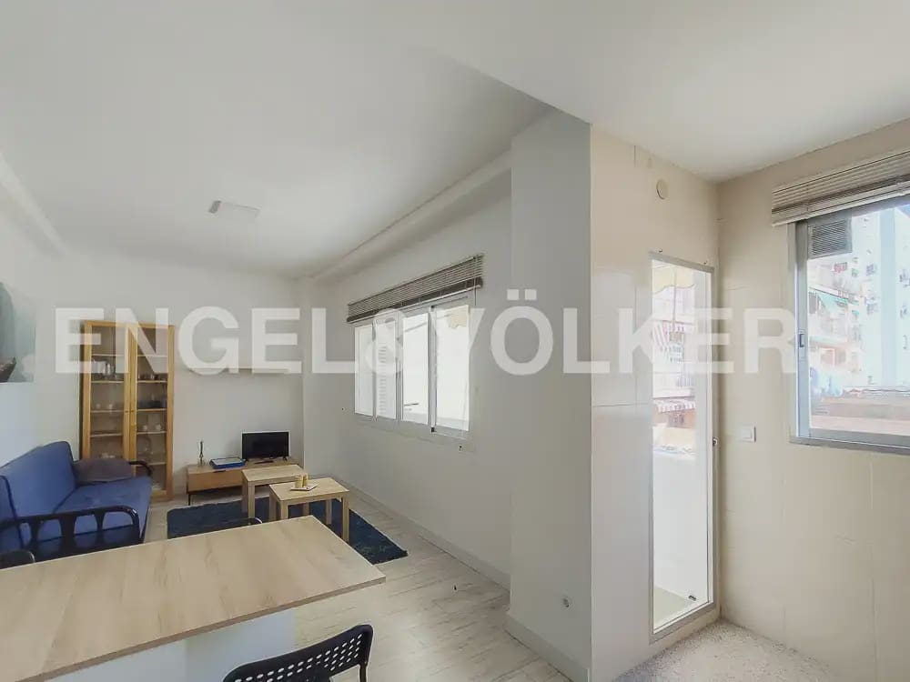 5 slaapkamer Flat te huur in Valencia stad - € 1.700 (Ref: 9897737)