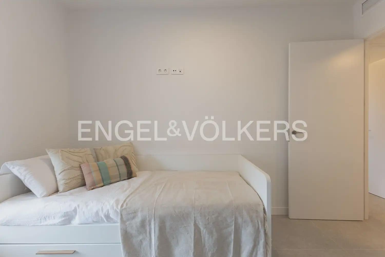2 makuuhuone Asunto vuokrattavana paikassa Denia mukana uima-altaan 
autotalli - 1 700 € (Ref: 9897741)