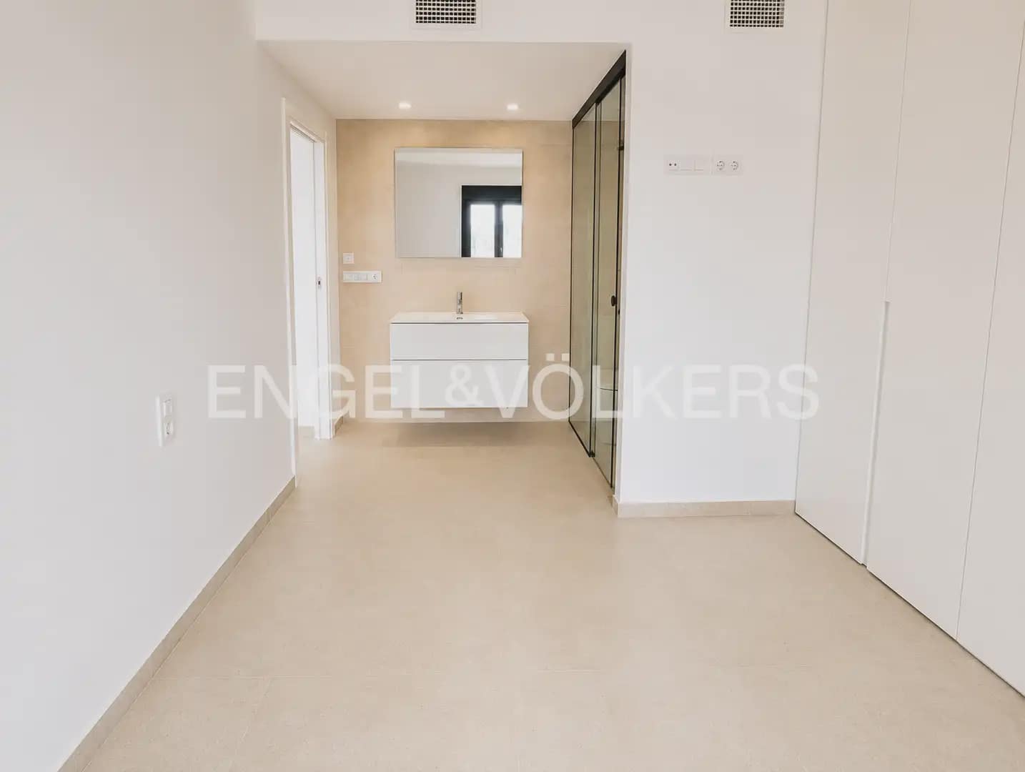 2 makuuhuone Asunto myytävänä paikassa Denia mukana uima-altaan - 369 000 € (Ref: 9897742)