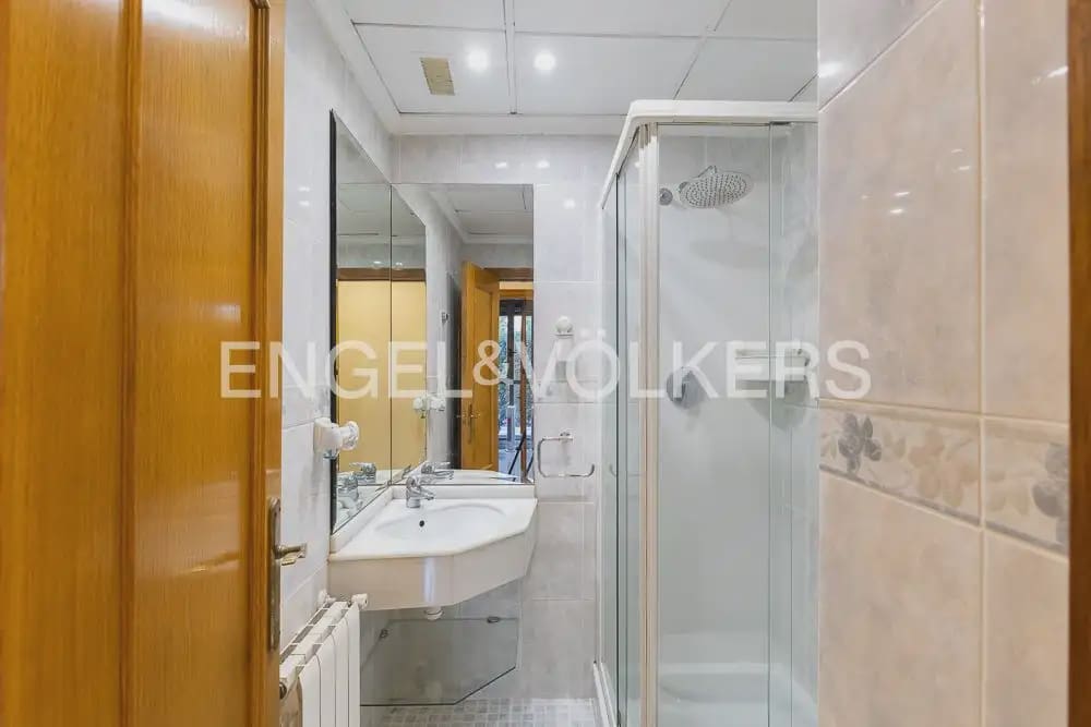 3 Zimmer Wohnung zu verkaufen in Valencia Stadt mit Pool Garage - 690.000 € (Ref: 9897745)