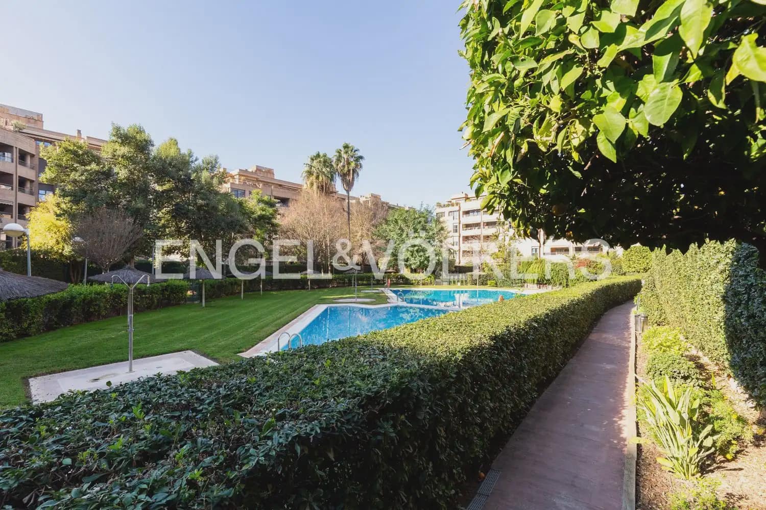 3 Zimmer Wohnung zu verkaufen in Valencia Stadt mit Pool Garage - 690.000 € (Ref: 9897745)