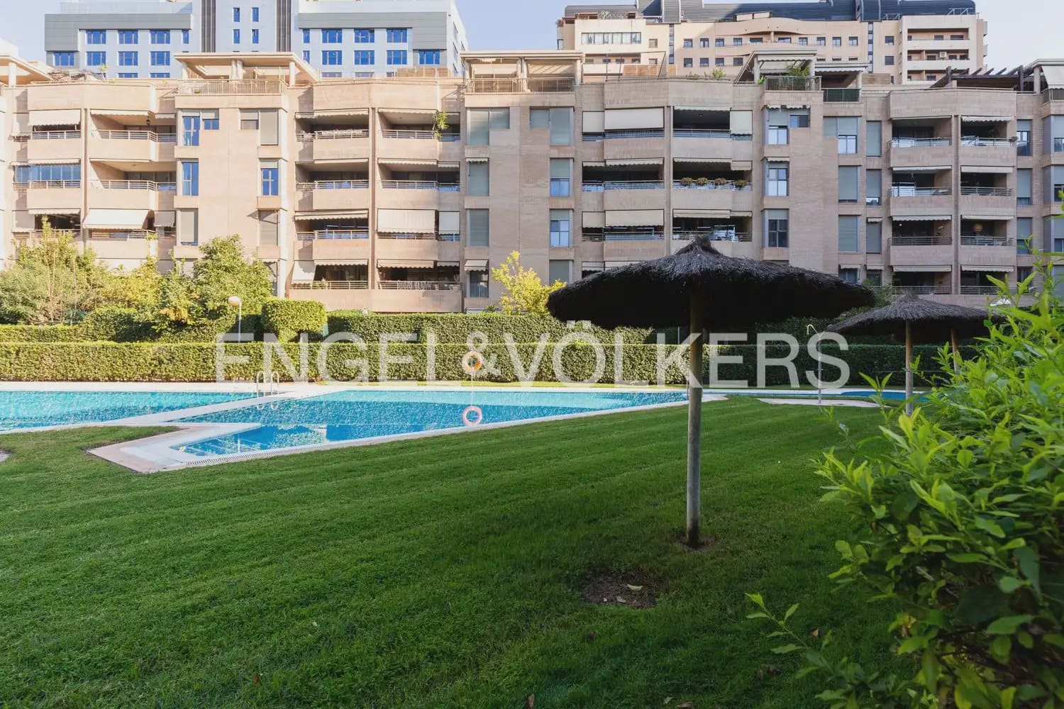 3 Zimmer Wohnung zu verkaufen in Valencia Stadt mit Pool Garage - 690.000 € (Ref: 9897745)