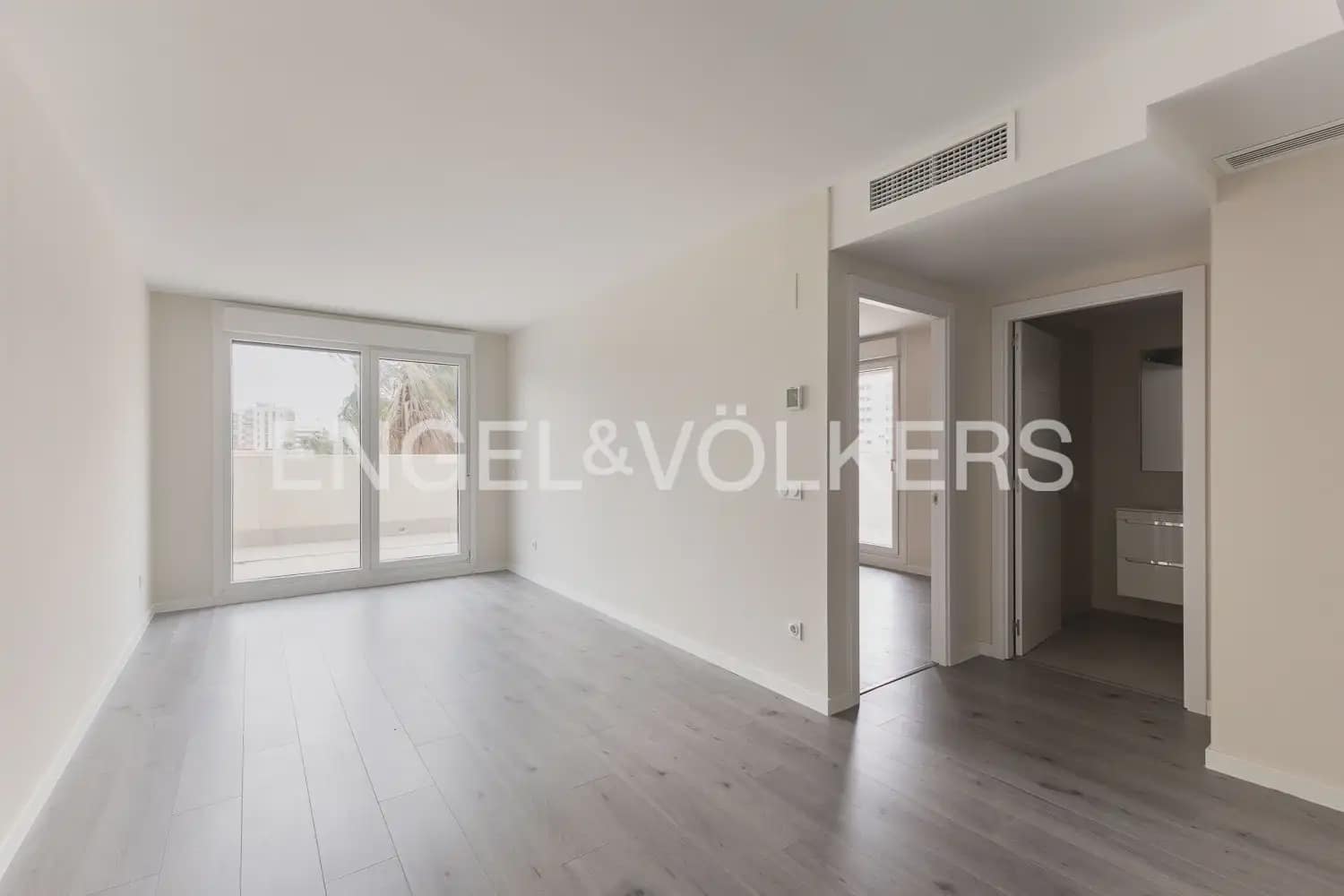 Piso de 1 habitación en València ciudad en venta con piscina - 300.000 € (Ref: 9897746)