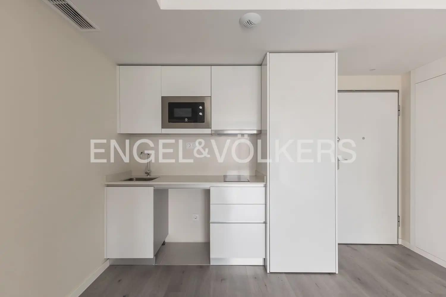 Piso de 1 habitación en València ciudad en venta con piscina - 300.000 € (Ref: 9897746)