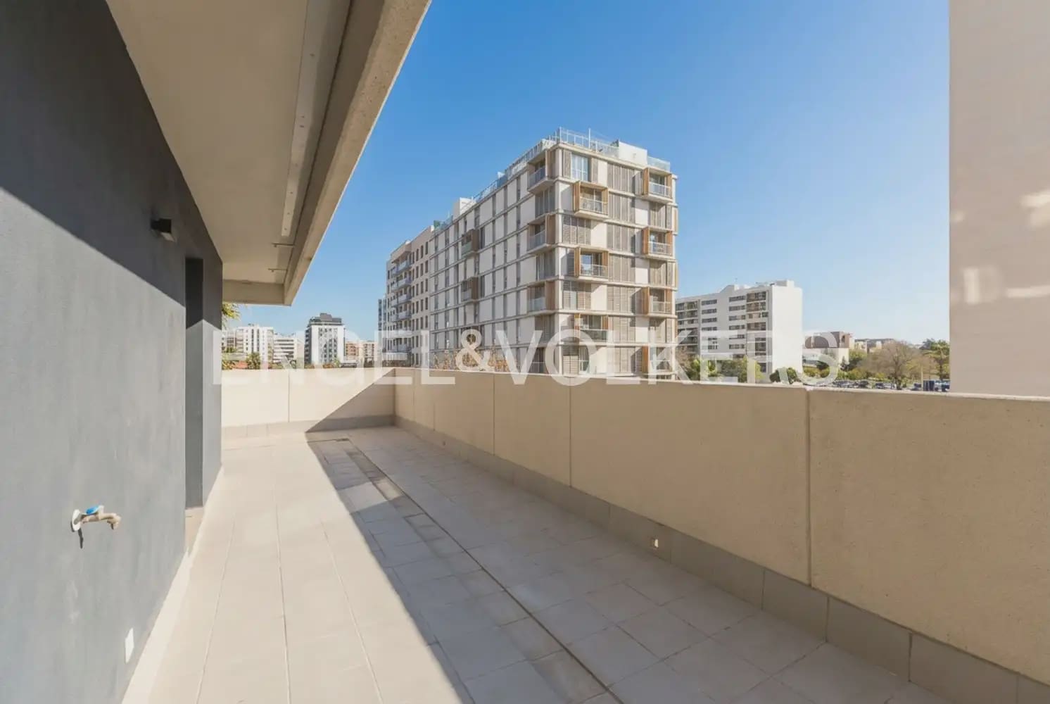 Piso de 1 habitación en València ciudad en venta con piscina - 300.000 € (Ref: 9897746)