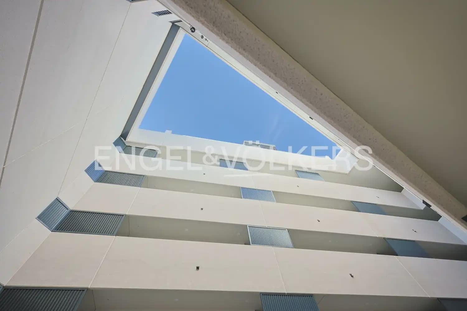 Piso de 1 habitación en València ciudad en venta con piscina - 300.000 € (Ref: 9897746)