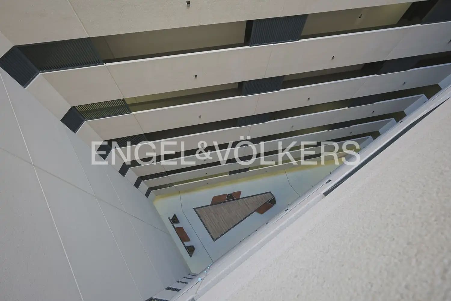 Piso de 1 habitación en València ciudad en venta con piscina - 300.000 € (Ref: 9897746)
