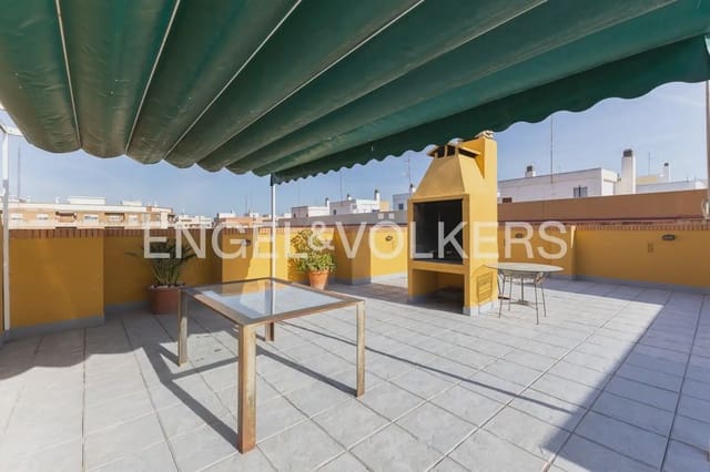 4 bedroom Flat for sale in Tavernes Blanques with garage - € 395,000 (Ref: 9897749)