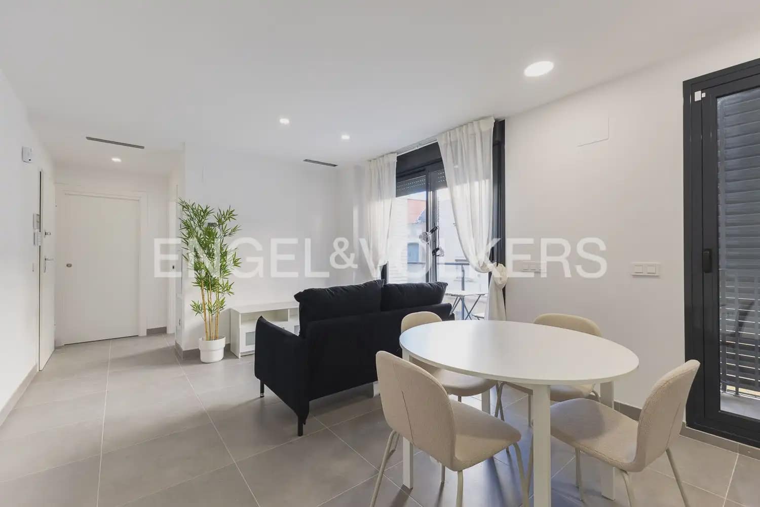 1 Zimmer Wohnung zu vermieten in Massanassa - 950 € (Ref: 9897750)