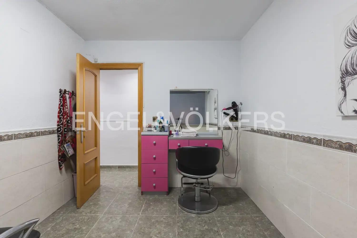 Piso de 4 habitaciones en València ciudad en venta - 368.000 € (Ref: 9897751)