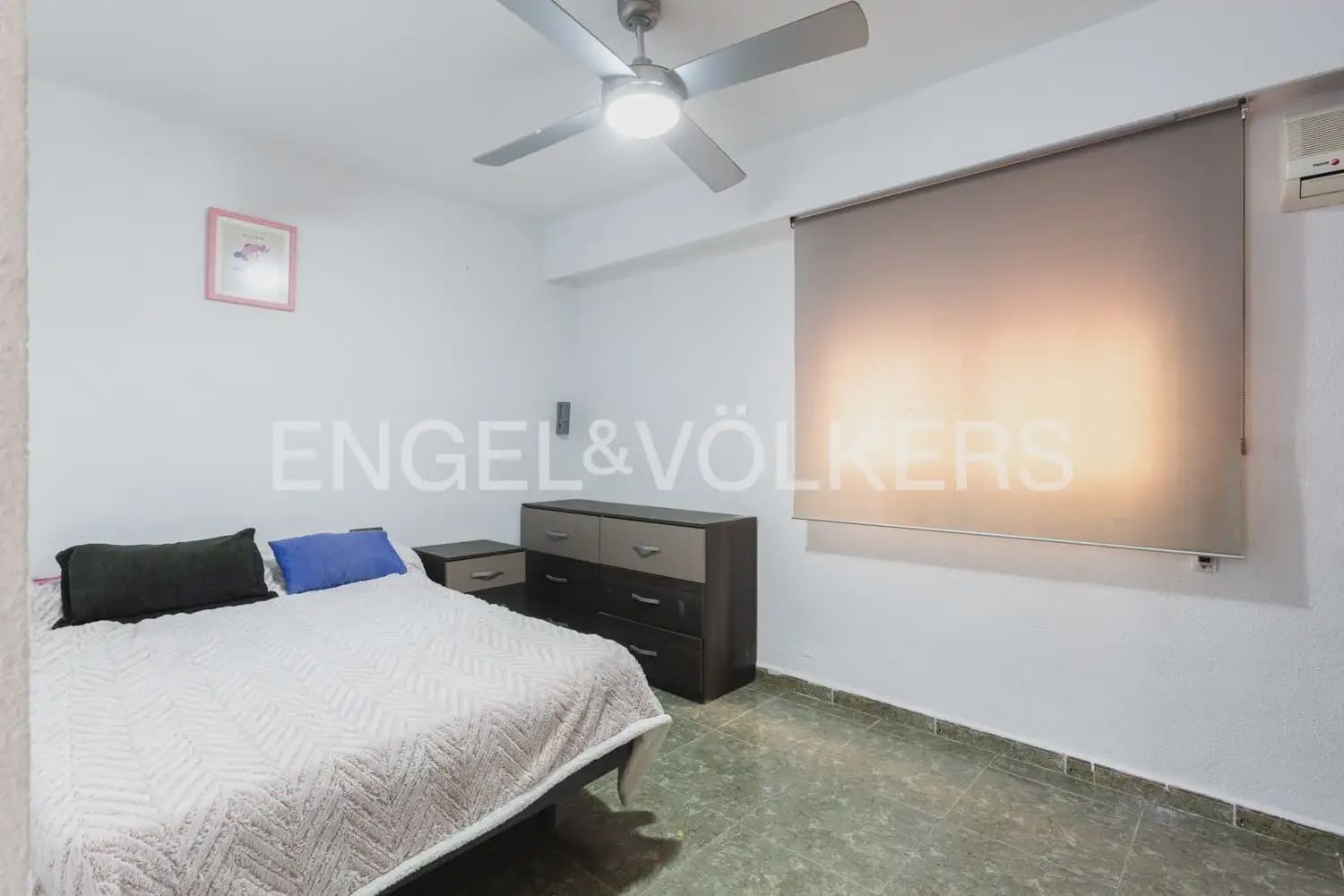 Piso de 4 habitaciones en València ciudad en venta - 368.000 € (Ref: 9897751)