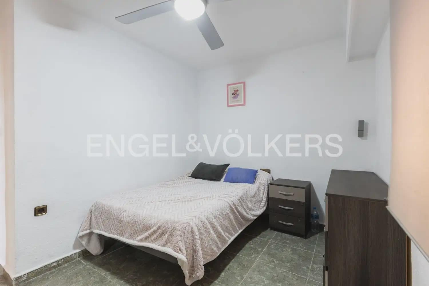 Piso de 4 habitaciones en València ciudad en venta - 368.000 € (Ref: 9897751)