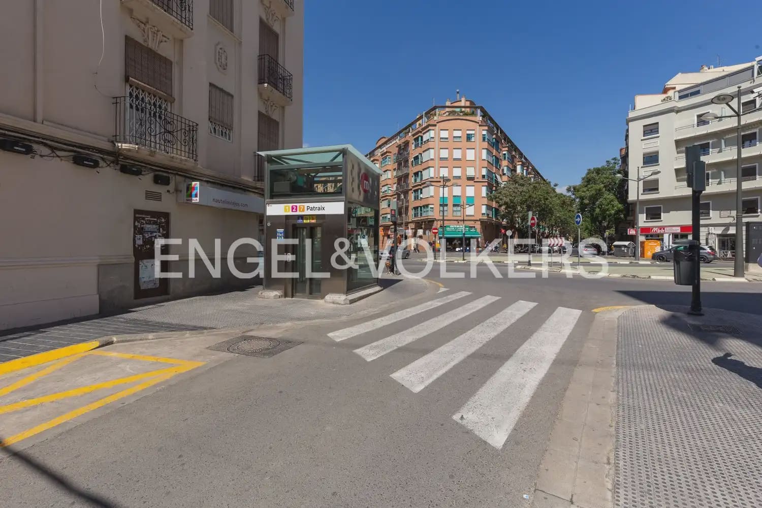 Piso de 4 habitaciones en València ciudad en venta - 368.000 € (Ref: 9897751)