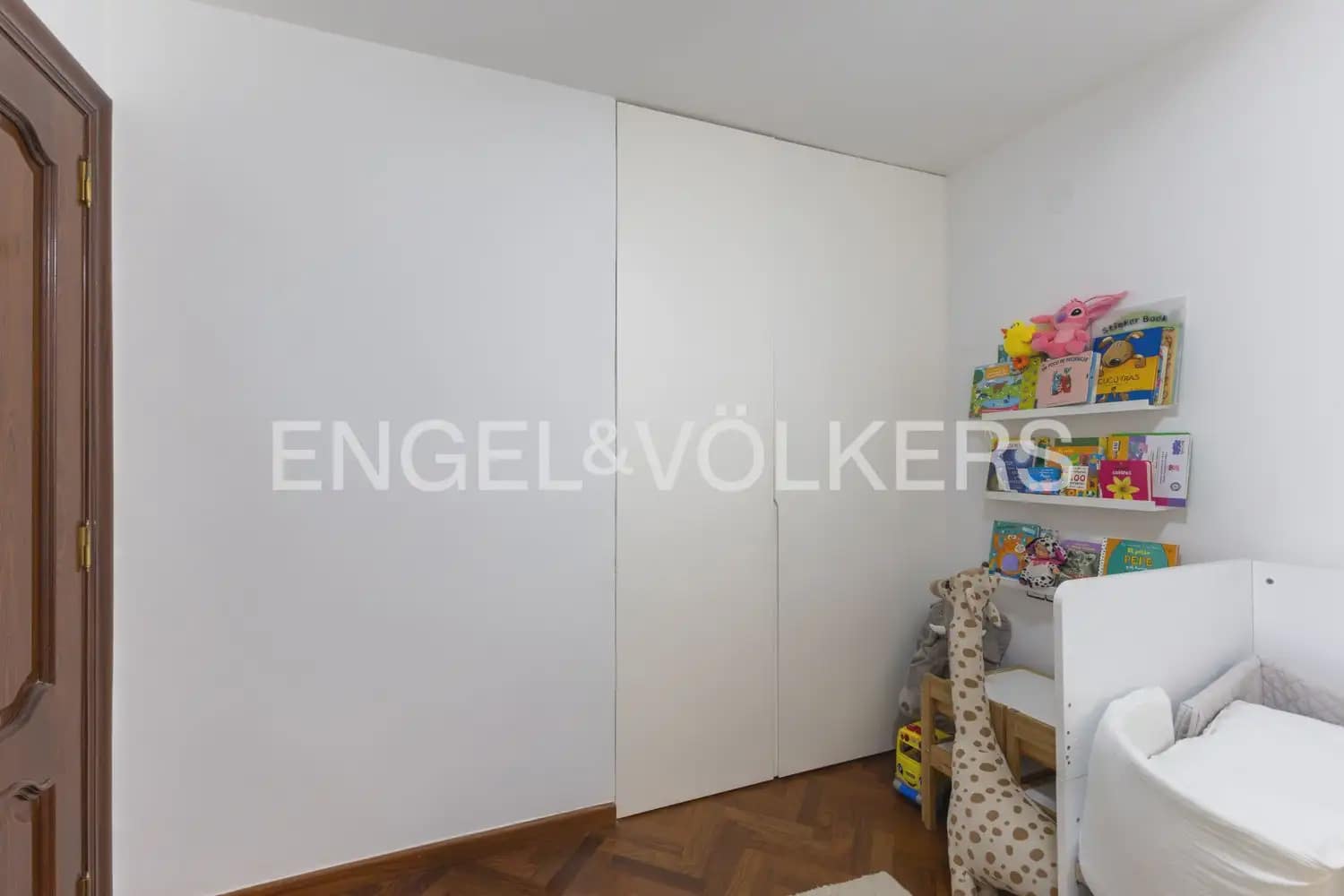 4 sovrum Lägenhet till salu i Valencia stad - 495 000 € (Ref: 9897752)