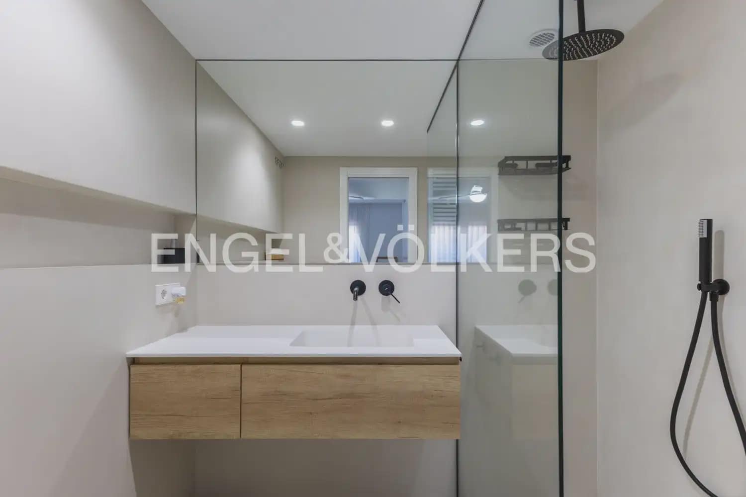 4 sovrum Lägenhet till salu i Valencia stad - 495 000 € (Ref: 9897752)