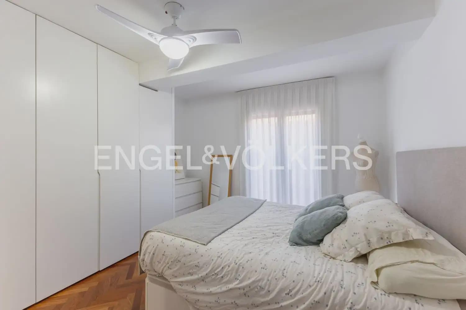 4 sovrum Lägenhet till salu i Valencia stad - 495 000 € (Ref: 9897752)