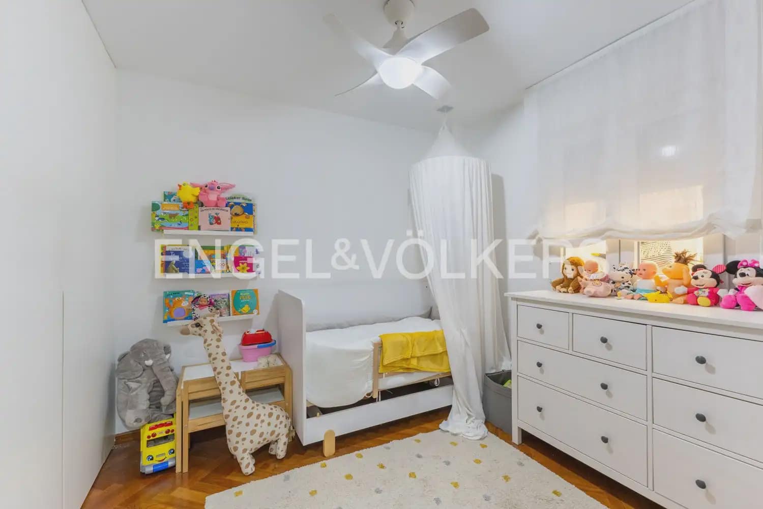 4 sovrum Lägenhet till salu i Valencia stad - 495 000 € (Ref: 9897752)
