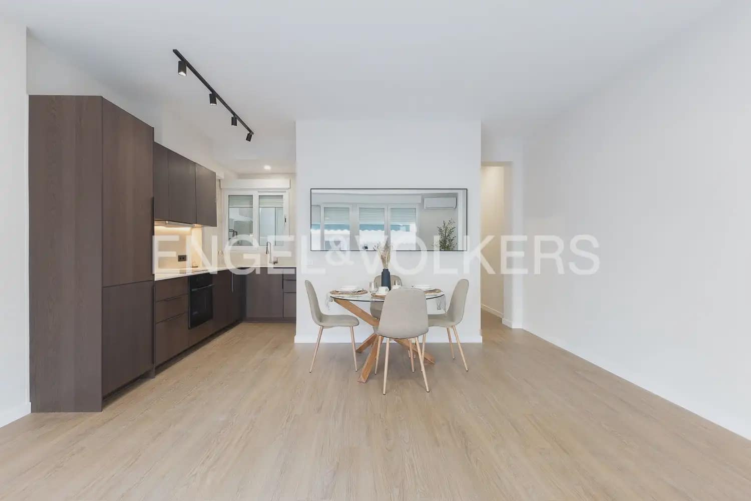 Piso de 2 habitaciones en València ciudad en venta - 420.000 € (Ref: 9897753)