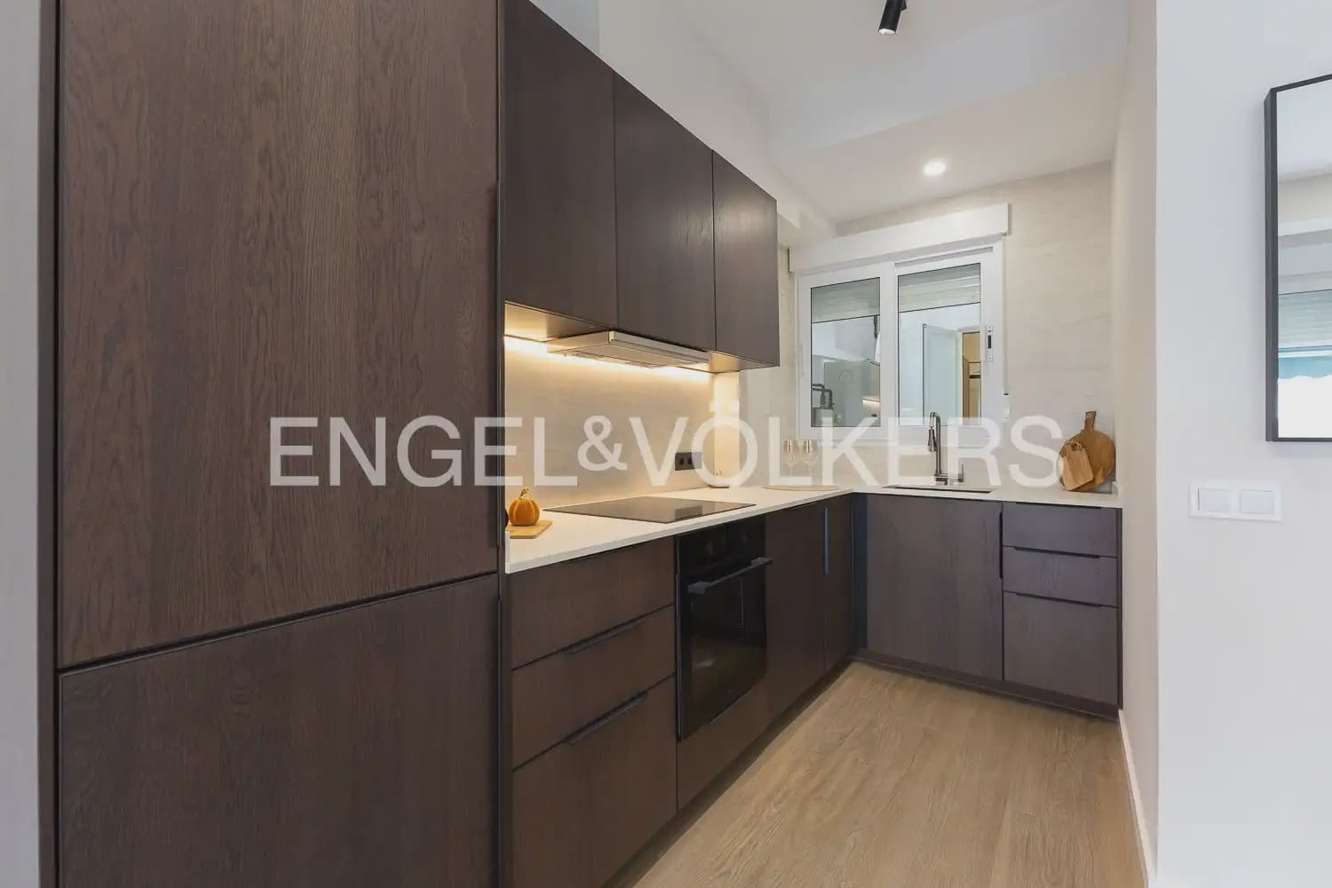 Piso de 2 habitaciones en València ciudad en venta - 420.000 € (Ref: 9897753)