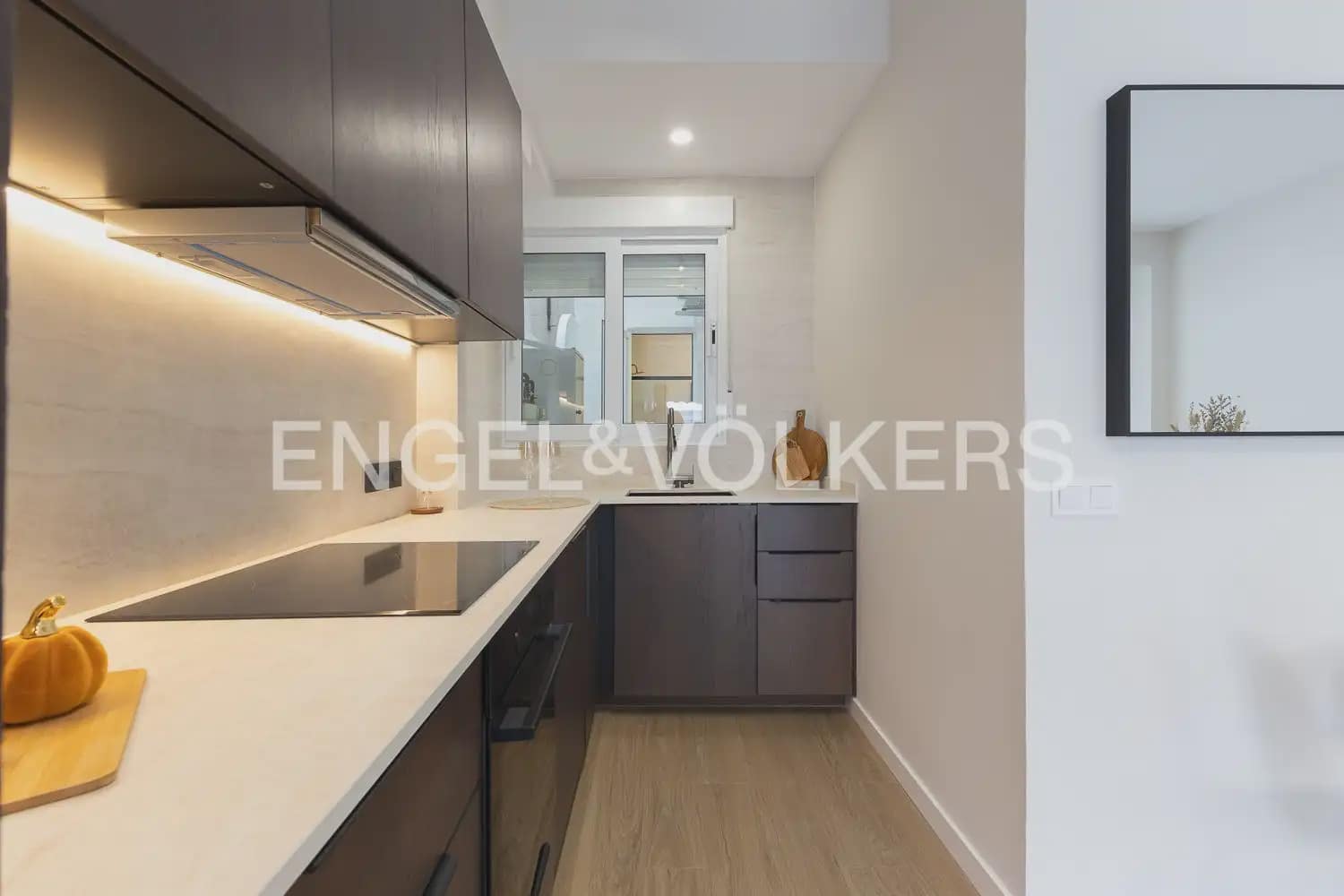 Piso de 2 habitaciones en València ciudad en venta - 420.000 € (Ref: 9897753)