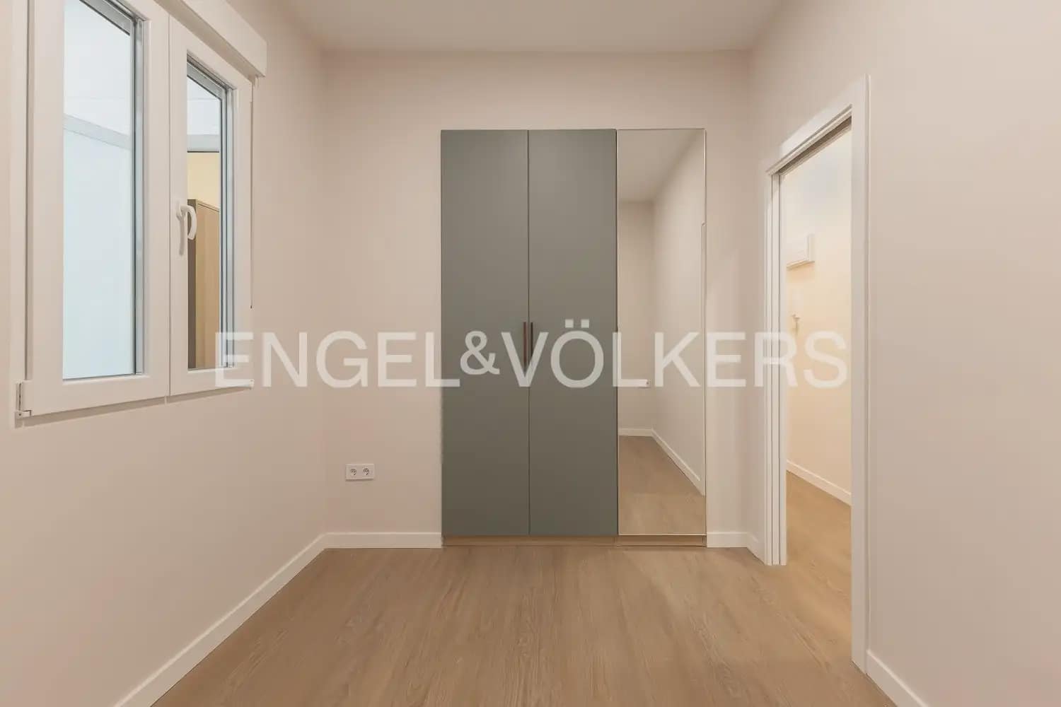 Piso de 2 habitaciones en València ciudad en venta - 420.000 € (Ref: 9897753)