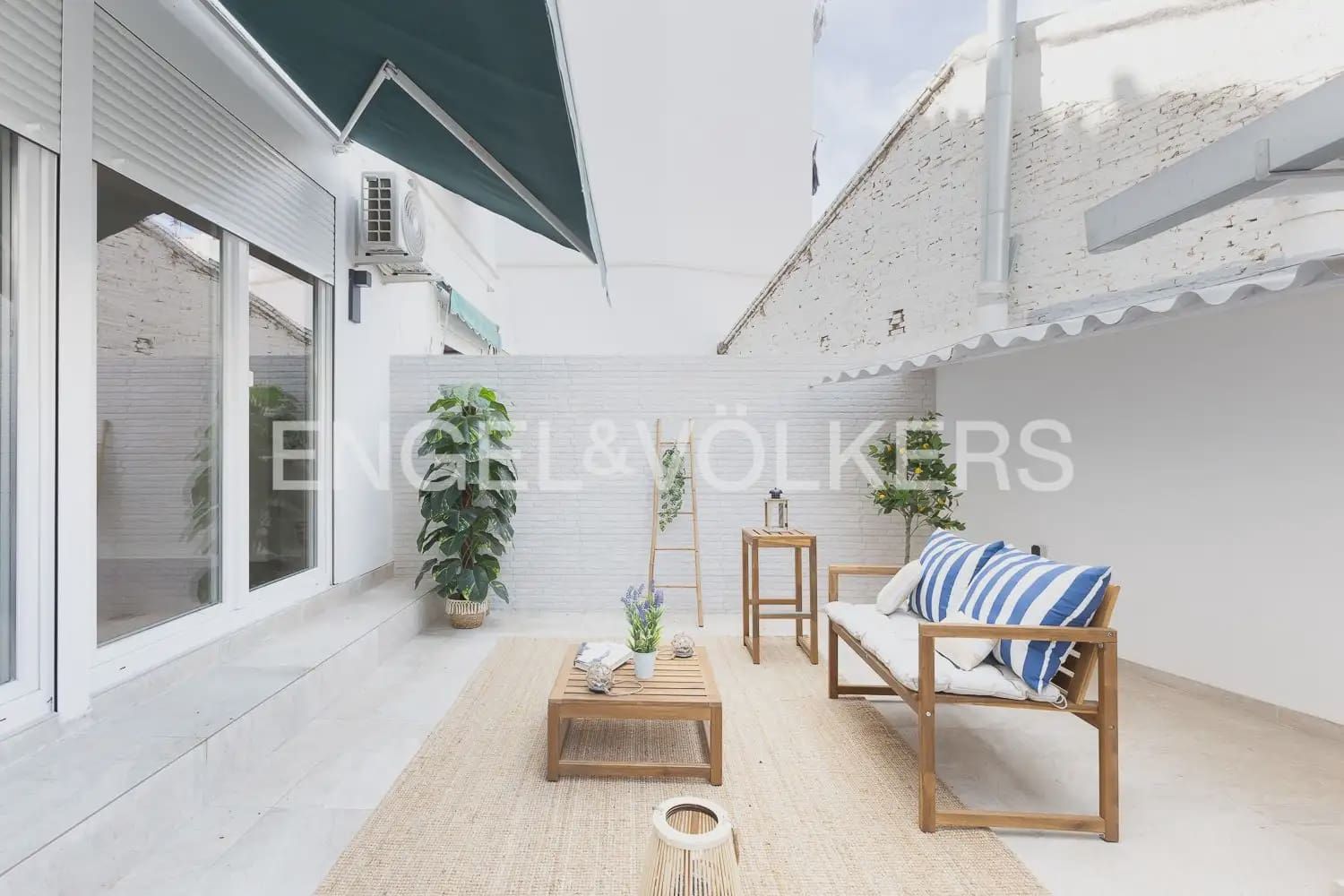 Piso de 2 habitaciones en València ciudad en venta - 420.000 € (Ref: 9897753)