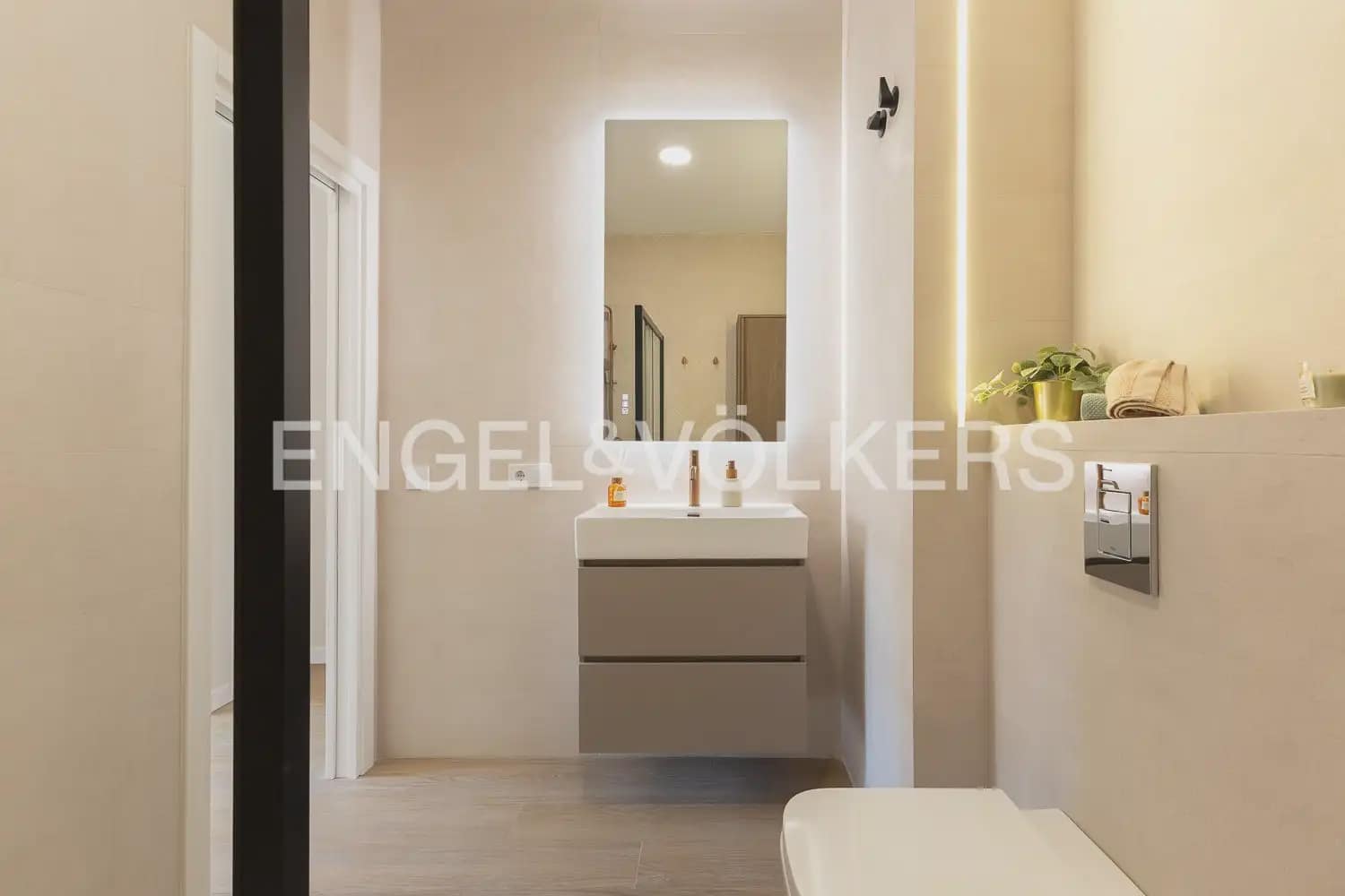 Piso de 2 habitaciones en València ciudad en venta - 420.000 € (Ref: 9897753)