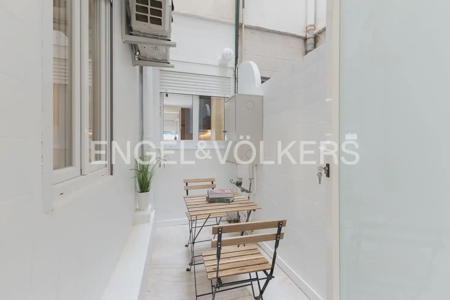 Piso de 2 habitaciones en València ciudad en venta - 420.000 € (Ref: 9897753)