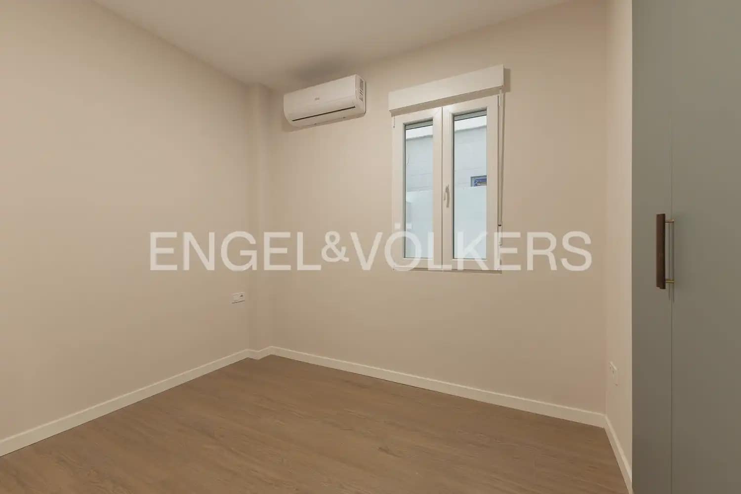 Piso de 2 habitaciones en València ciudad en venta - 420.000 € (Ref: 9897753)