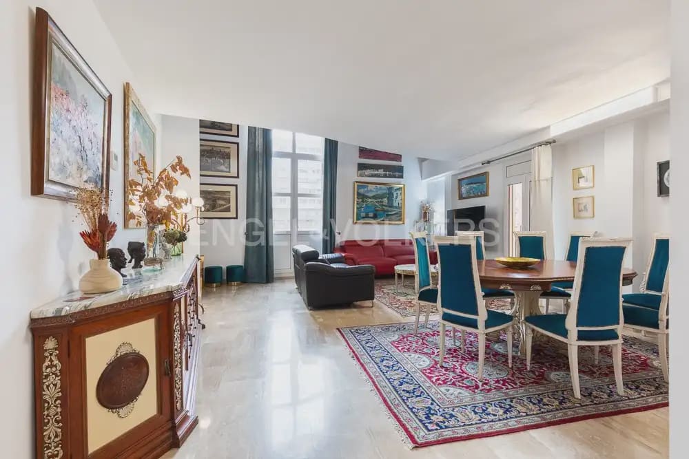 4 Zimmer Wohnung zu vermieten in Valencia Stadt mit Garage - 3.500 € (Ref: 9897754)