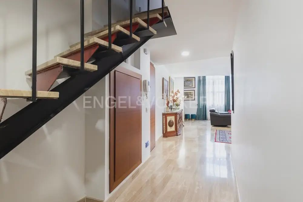 4 Zimmer Wohnung zu vermieten in Valencia Stadt mit Garage - 3.500 € (Ref: 9897754)