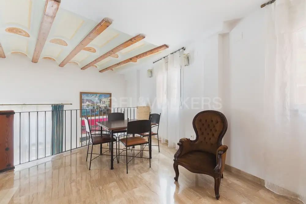4 Zimmer Wohnung zu vermieten in Valencia Stadt mit Garage - 3.500 € (Ref: 9897754)
