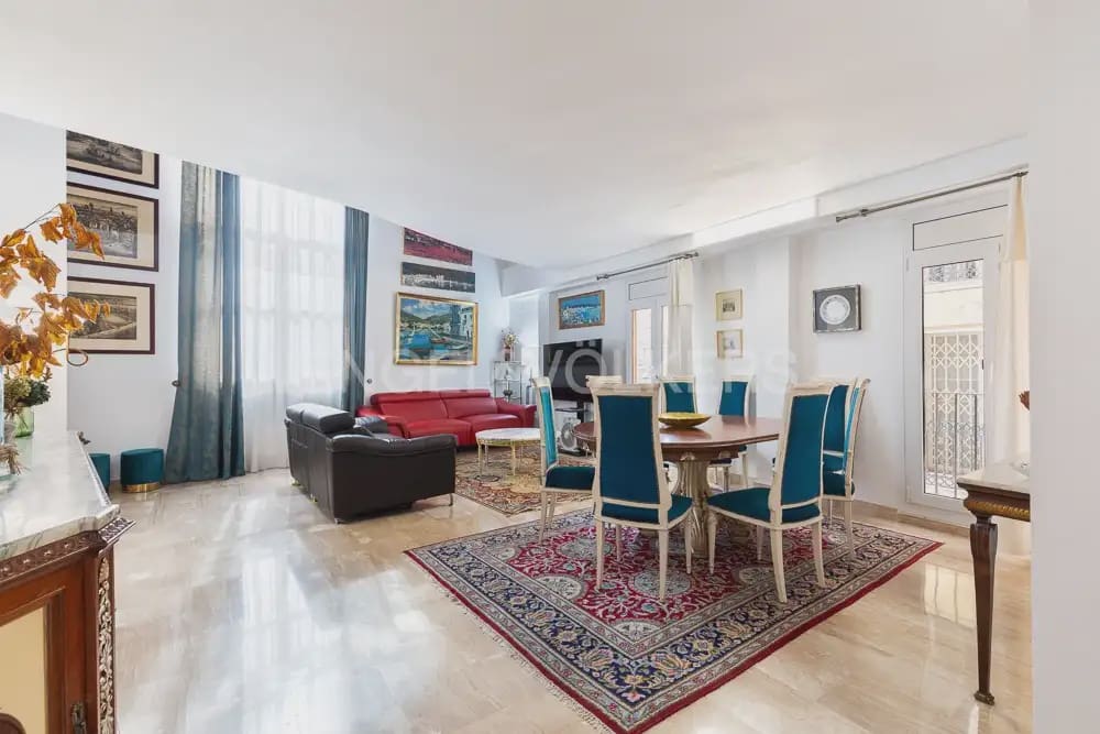 4 Zimmer Wohnung zu vermieten in Valencia Stadt mit Garage - 3.500 € (Ref: 9897754)