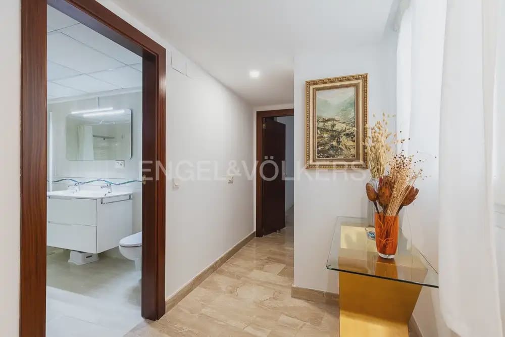 4 Zimmer Wohnung zu vermieten in Valencia Stadt mit Garage - 3.500 € (Ref: 9897754)