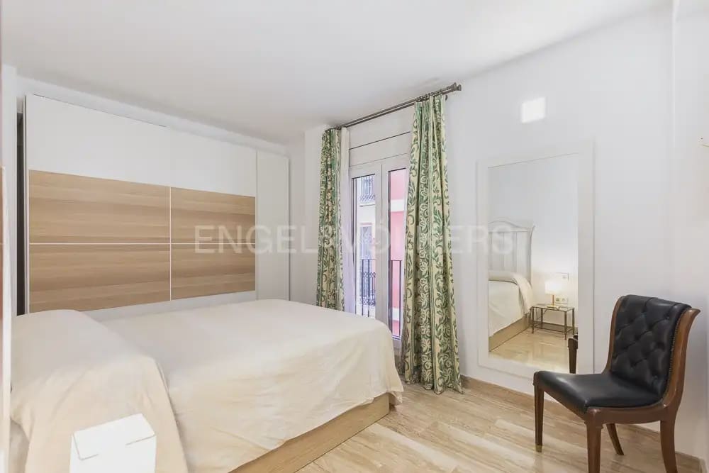 4 Zimmer Wohnung zu vermieten in Valencia Stadt mit Garage - 3.500 € (Ref: 9897754)