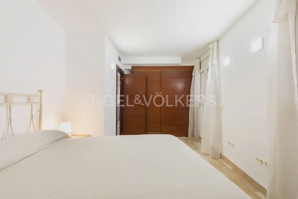 4 Zimmer Wohnung zu vermieten in Valencia Stadt mit Garage - 3.500 € (Ref: 9897754)