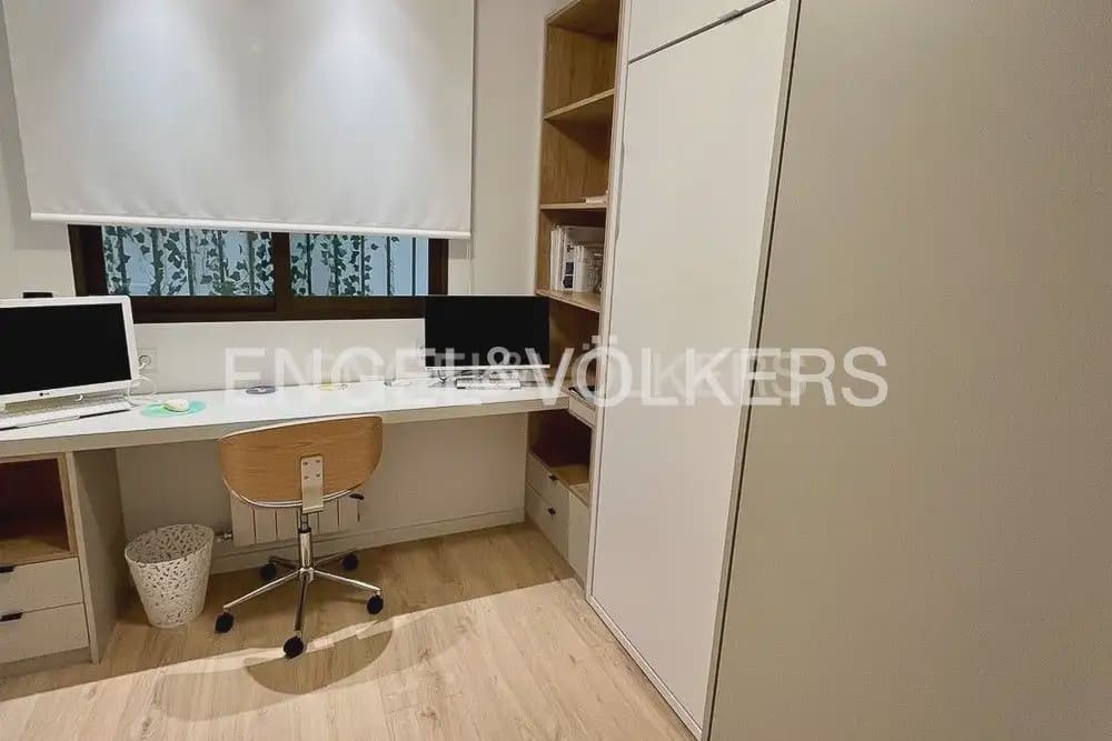 3 makuuhuone Asunto myytävänä paikassa Valencia kaupunki mukana 
autotalli - 730 000 € (Ref: 9897756)