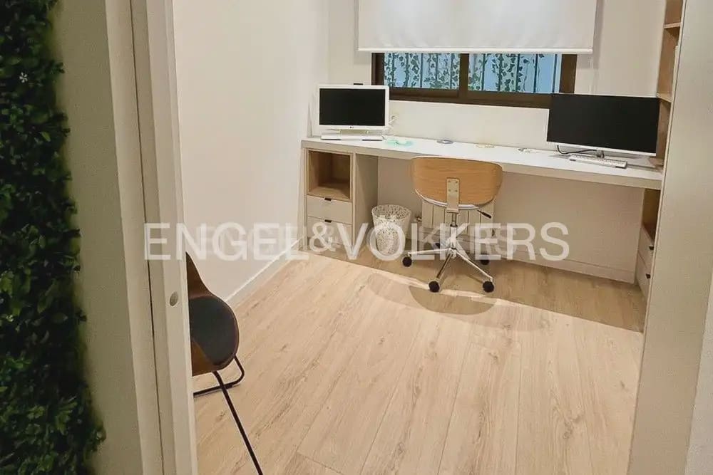 3 makuuhuone Asunto myytävänä paikassa Valencia kaupunki mukana 
autotalli - 730 000 € (Ref: 9897756)
