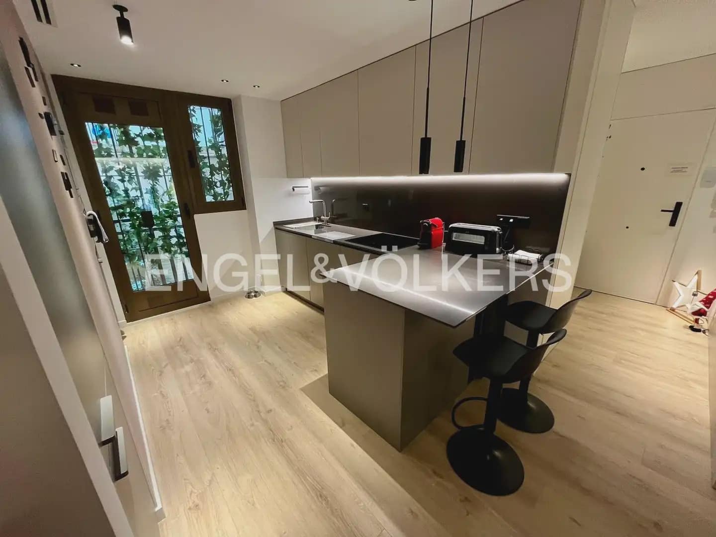 3 makuuhuone Asunto myytävänä paikassa Valencia kaupunki mukana 
autotalli - 730 000 € (Ref: 9897756)