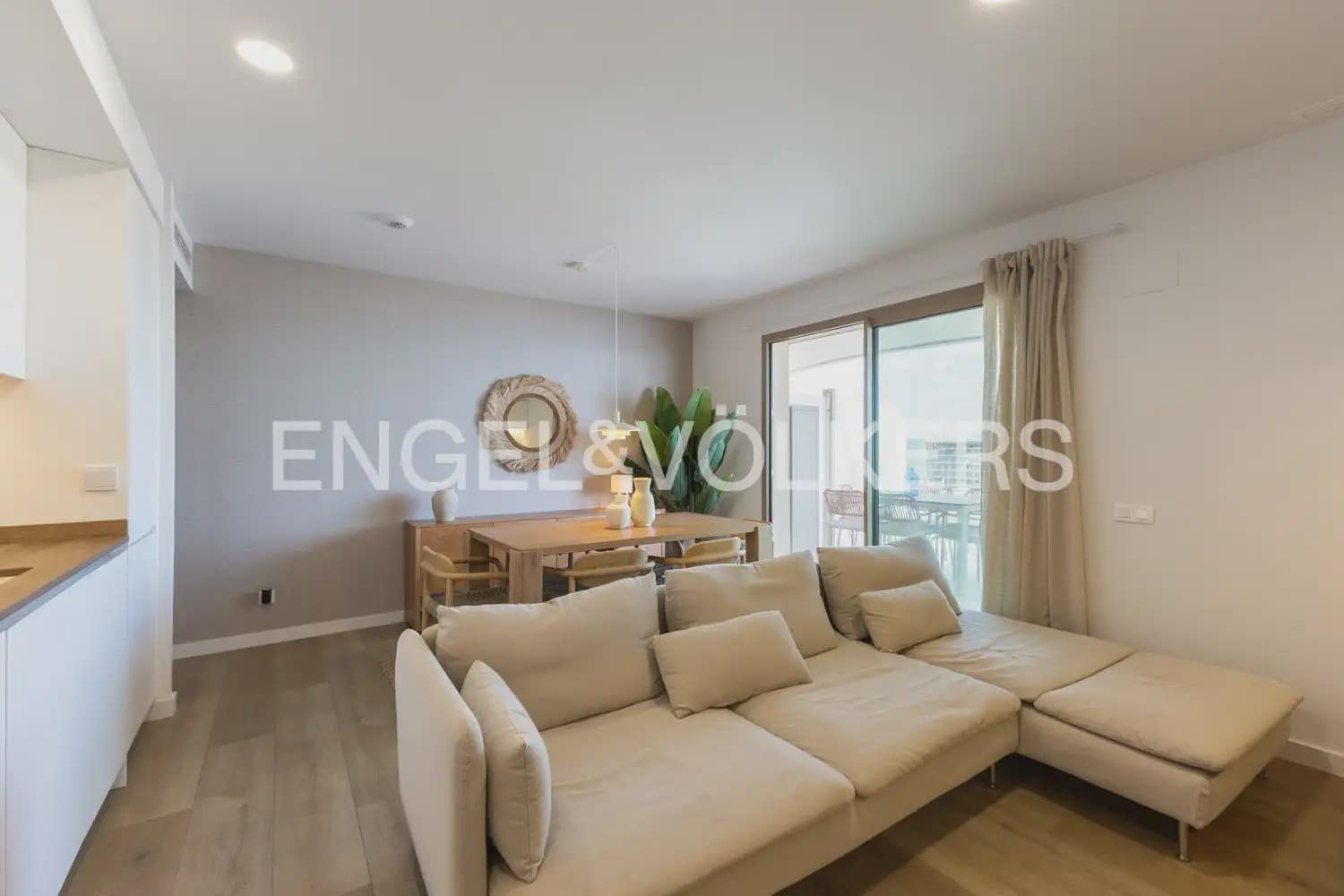 3 sovrum Lägenhet att hyra i Puig med pool garage - 3 000 € (Ref: 9897757)