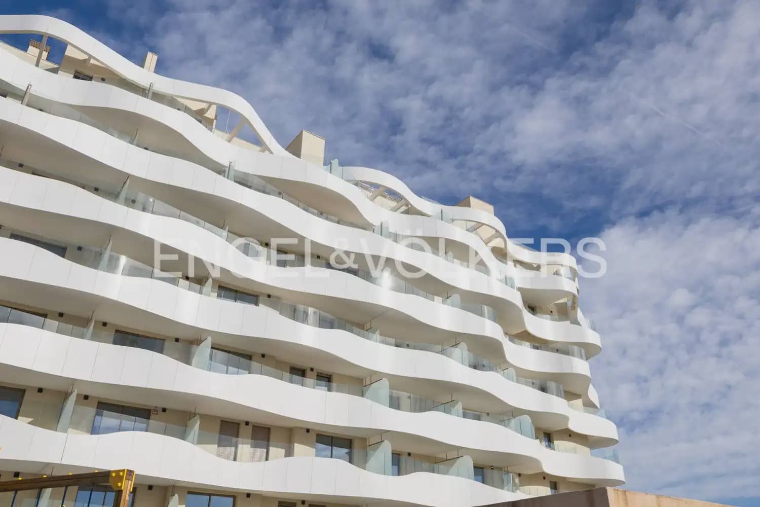 3 sovrum Lägenhet att hyra i Puig med pool garage - 3 000 € (Ref: 9897757)