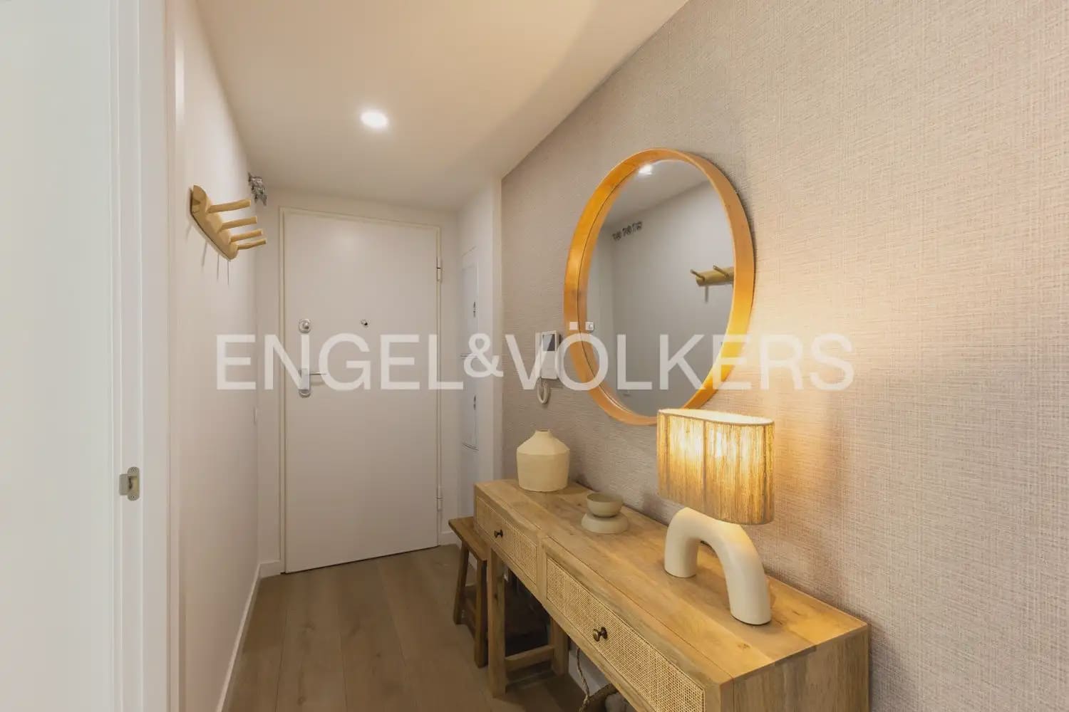 3 sovrum Lägenhet att hyra i Puig med pool garage - 3 000 € (Ref: 9897757)
