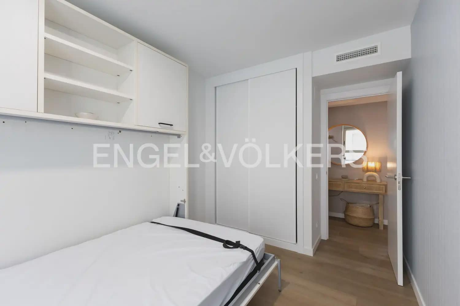 3 sovrum Lägenhet att hyra i Puig med pool garage - 3 000 € (Ref: 9897757)