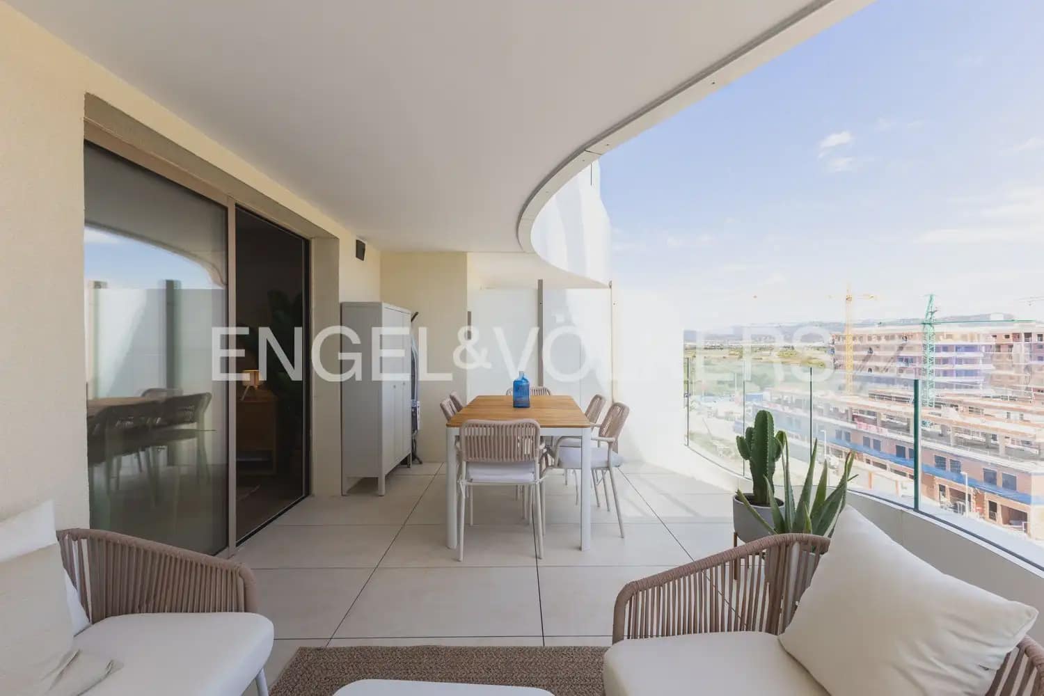 3 sovrum Lägenhet att hyra i Puig med pool garage - 3 000 € (Ref: 9897757)