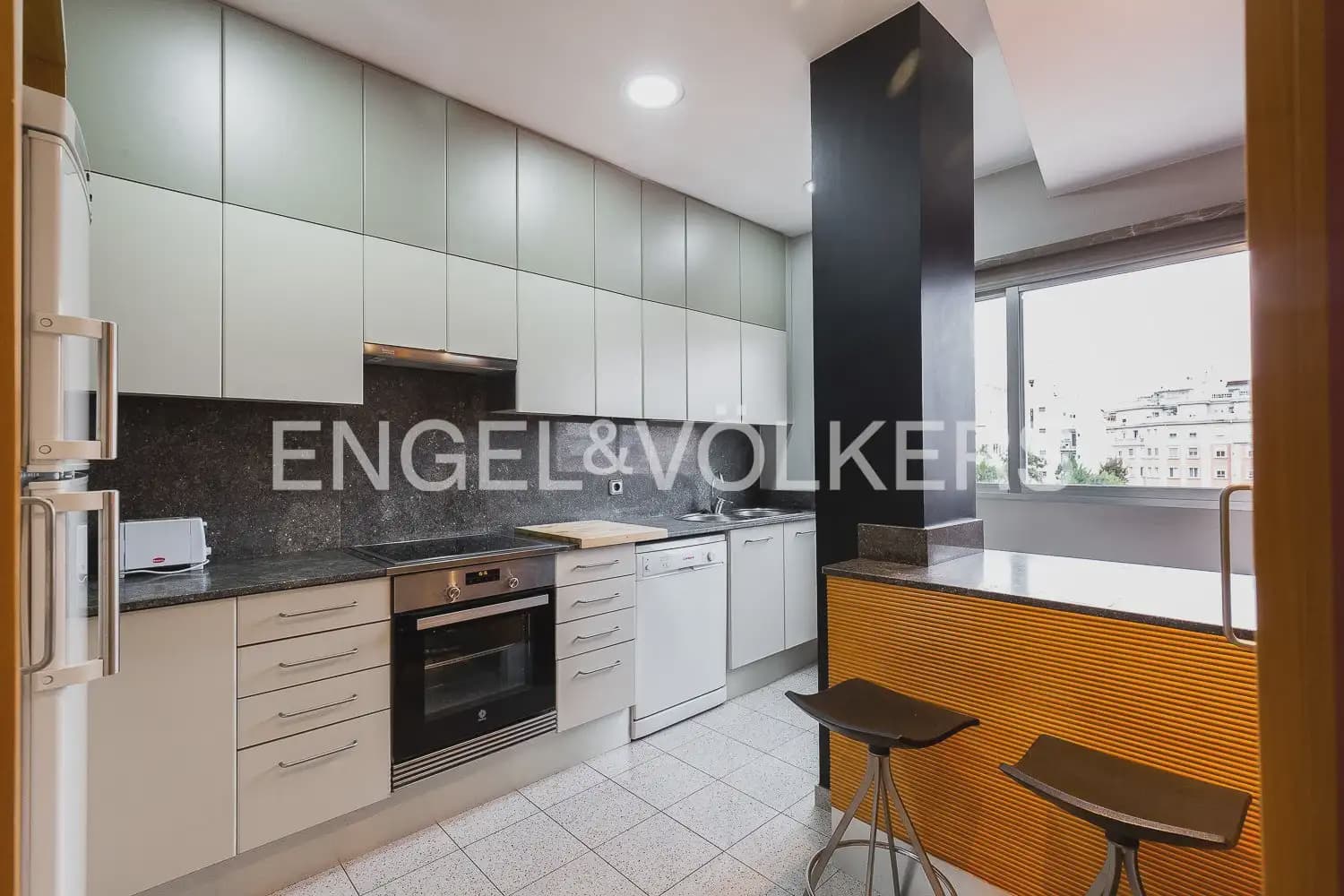 3 makuuhuone Asunto myytävänä paikassa Valencia kaupunki - 590 000 € (Ref: 9897758)