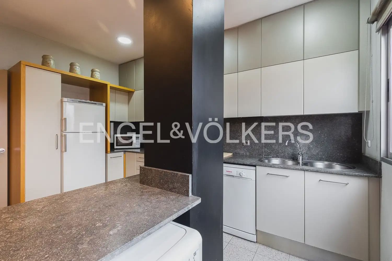 3 makuuhuone Asunto myytävänä paikassa Valencia kaupunki - 590 000 € (Ref: 9897758)