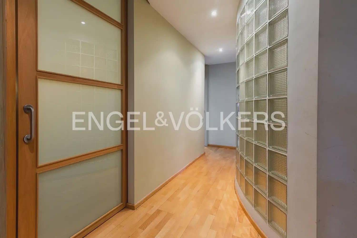 3 makuuhuone Asunto myytävänä paikassa Valencia kaupunki - 590 000 € (Ref: 9897758)
